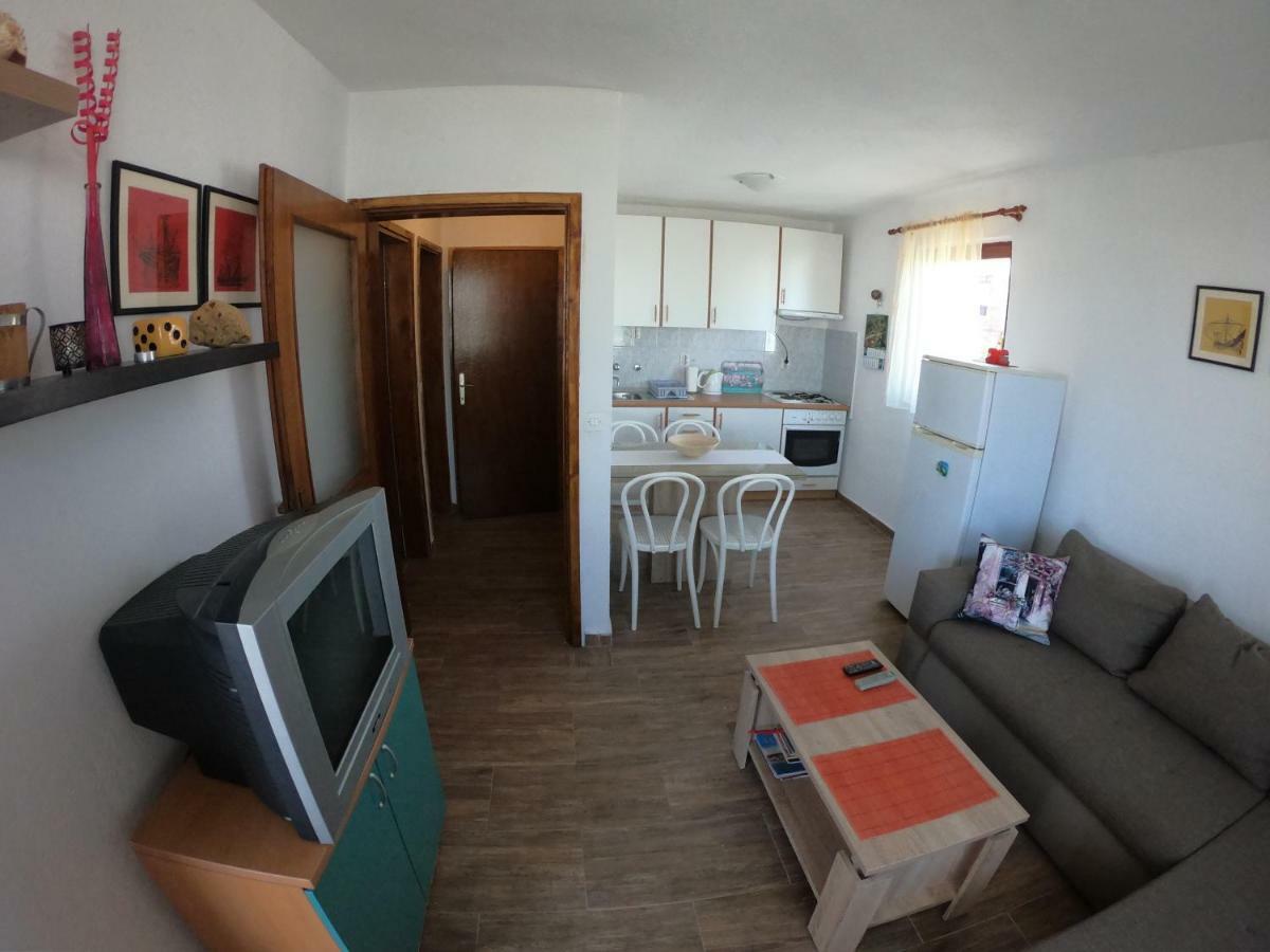 Apartments Delibasic Рогозница Экстерьер фото